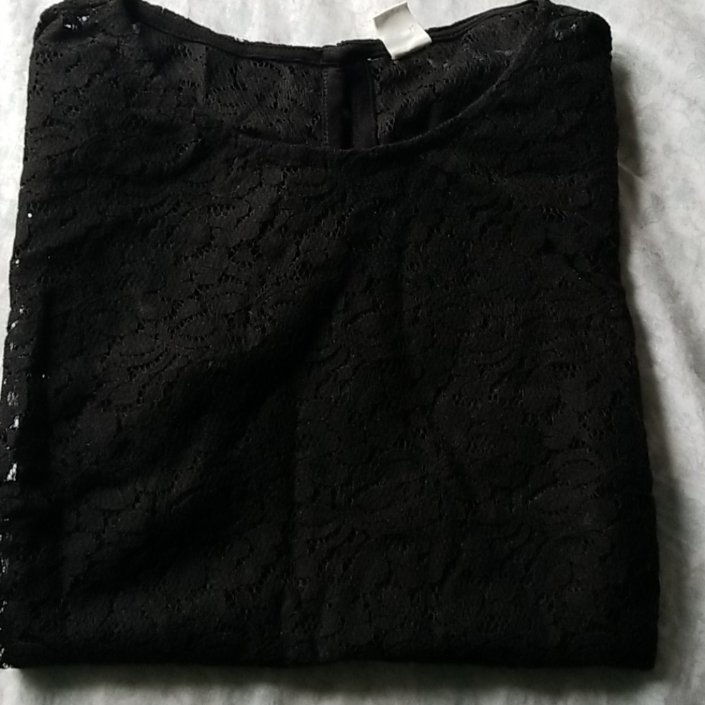 Old navy XS lace tshirt.